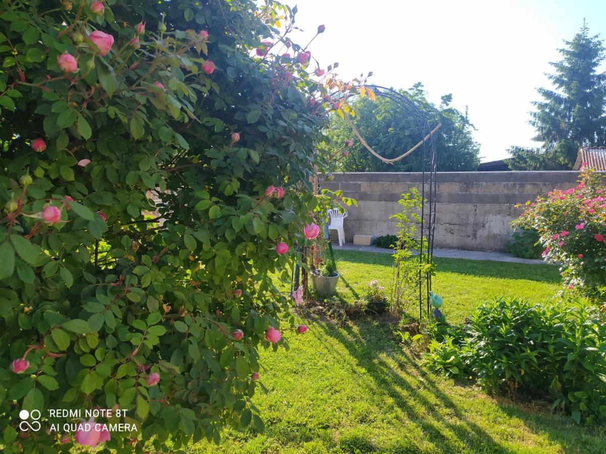 Apartmán Chez Celine En Campagne Mazerny Exteriér fotografie